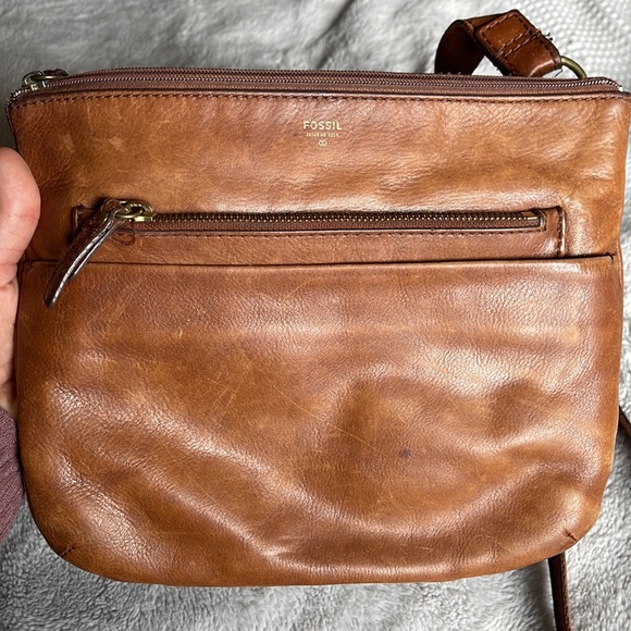 Fossil Crossbody Bag - Picture 2 of 4